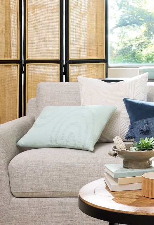 Sofas, Settees & Loveseats